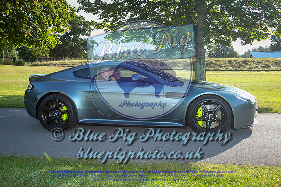 Simply Aston Martin-002