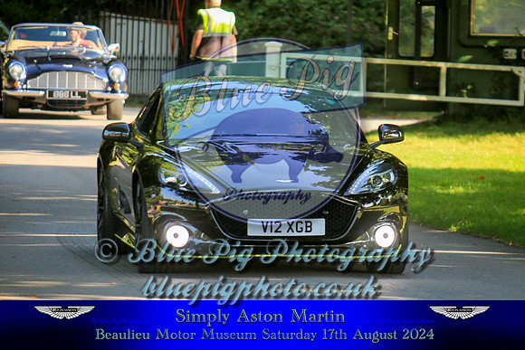 Simply Aston Martin-007-2